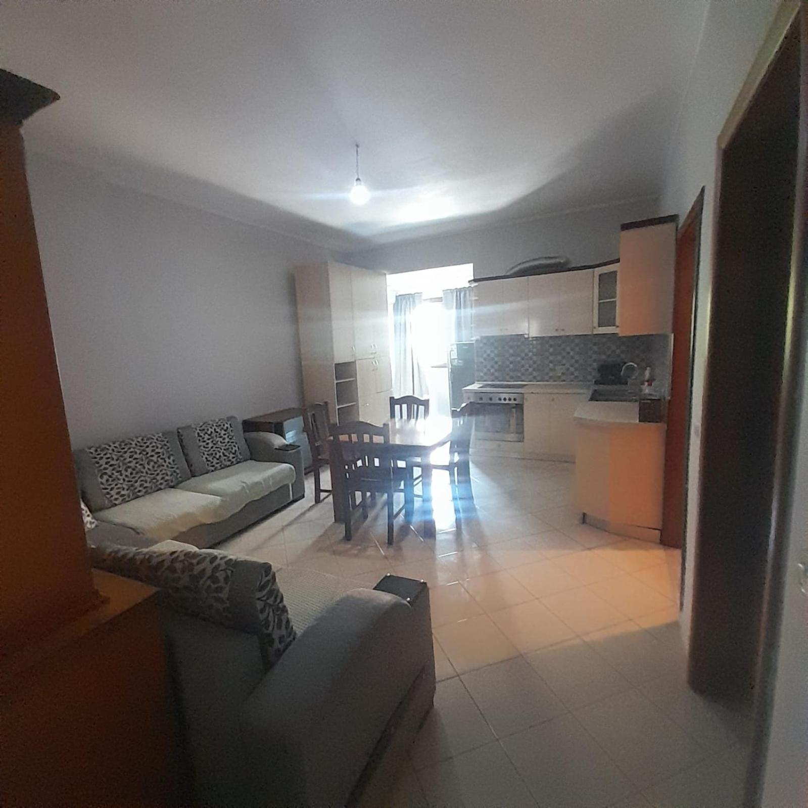 Appartement Bardhi *